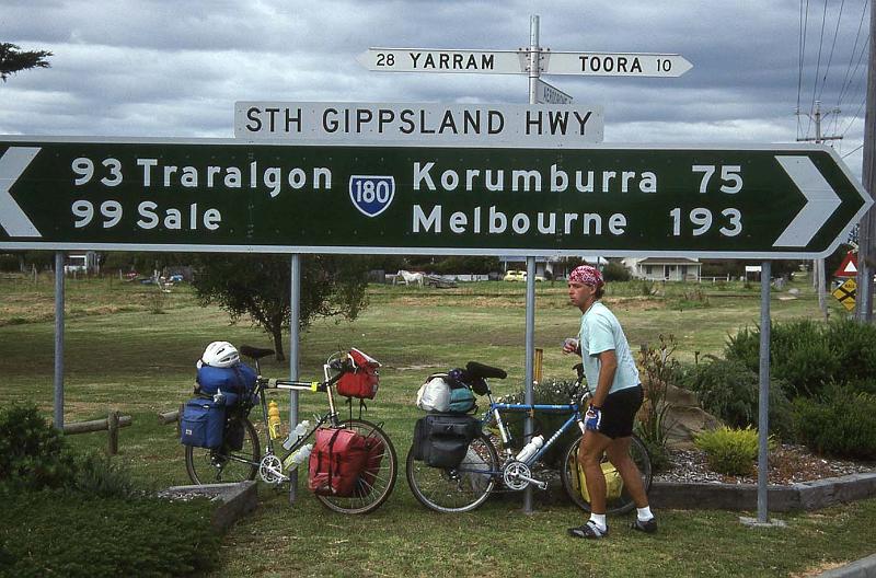 WT 0400 070-07 Australia.jpg